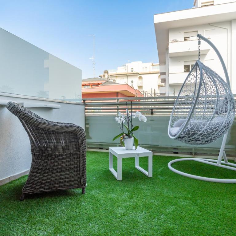 Club Hotel - Fronte Mare con Depandance adiacente - Camera Matrimoniale con Balcone - 9