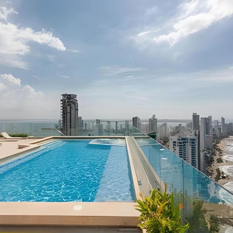 Beachfront Bocagrande Stay | Breathtaking Sunsets - Apartment - 13