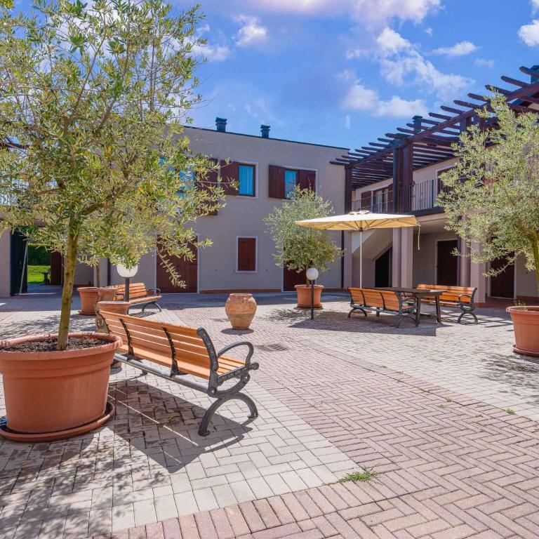 Apartment in Peschiera del Garda 22085 - Apartment - 22