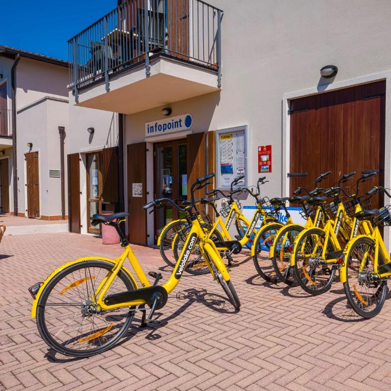 Apartment in Peschiera del Garda 22085 - Apartment - 32