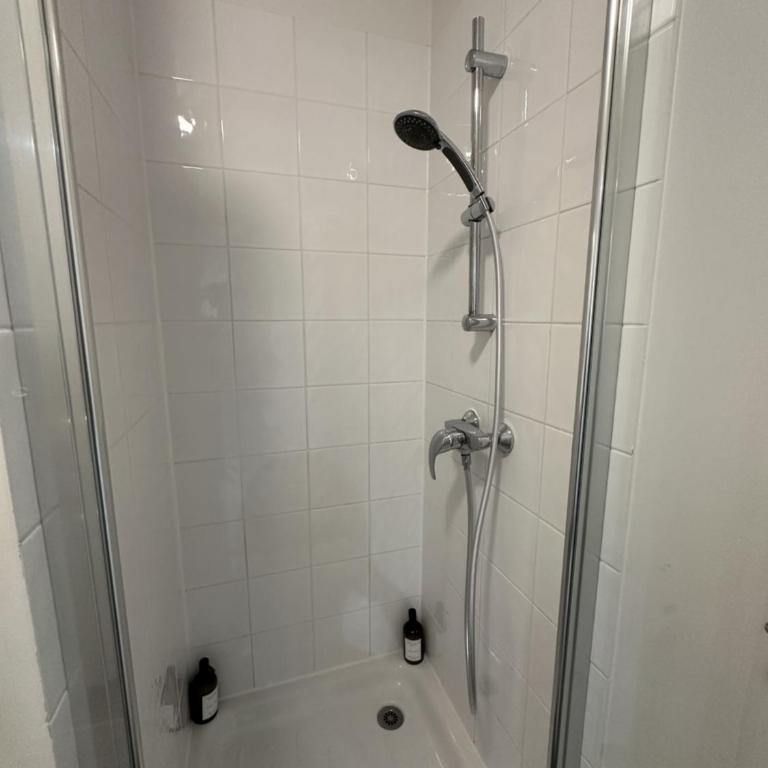 Studio Appart'Hôtel - Avignon gare TGV Confluence - Appartamento - 4