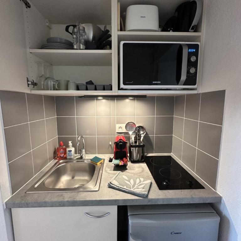 Studio Appart'Hôtel - Avignon gare TGV Confluence - Appartamento - 5