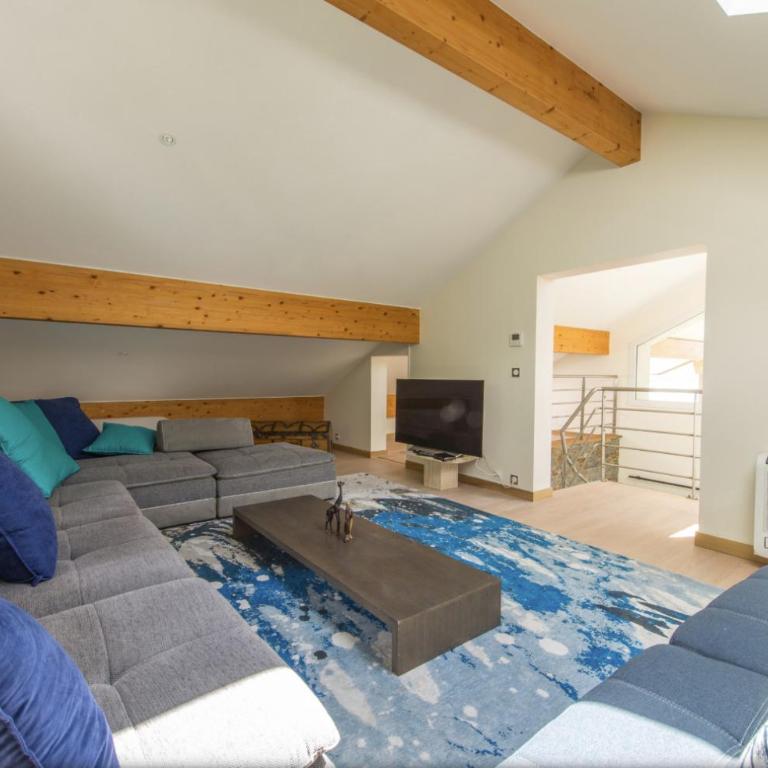 NEW! Villa l'or bleu -DUPLEX & MAINFLOOR- by Les éclectiques - DUPLEX Apartment - Panoramic Terrasse with Lake View & Spa - Upper Floor - 15