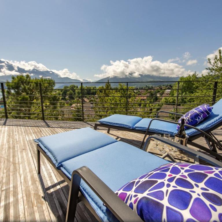 NEW! Villa l'or bleu -DUPLEX & MAINFLOOR- by Les éclectiques - MAINFLOOR Apartment - Panoramic Terrasse with Lake View & Spa - Lower Floor - 19