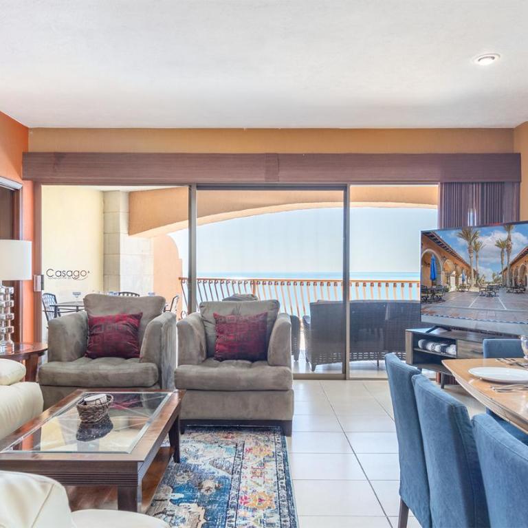 Chasing Sunsets Penthouse Perfect Elegant Ocean Front Condo - Casa - 5
