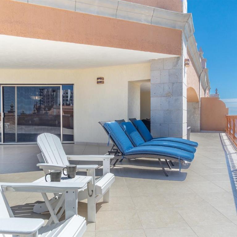 Chasing Sunsets Penthouse Perfect Elegant Ocean Front Condo - Casa - 23