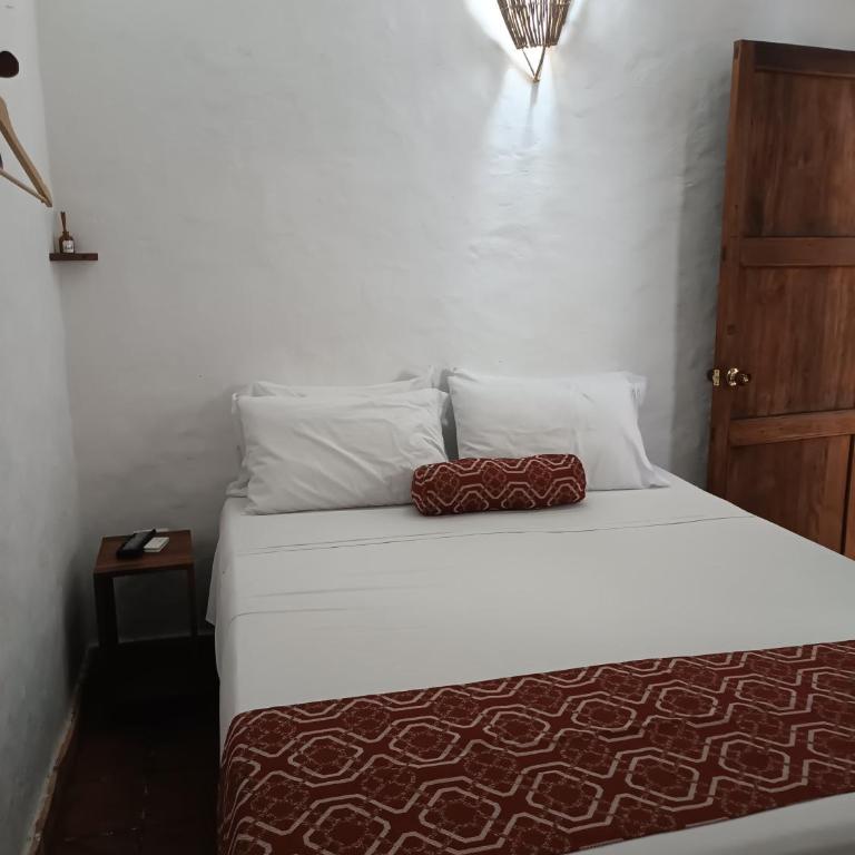 MONCOGUA Casa de Hospedaje - Queen Room - 3