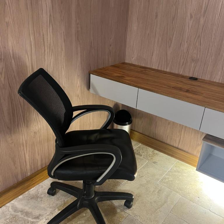 Heated & Cozy Cabin for Two - Suite - 11