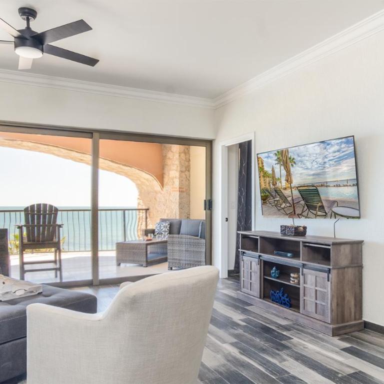 Oceanfront Condo - Casa - 1