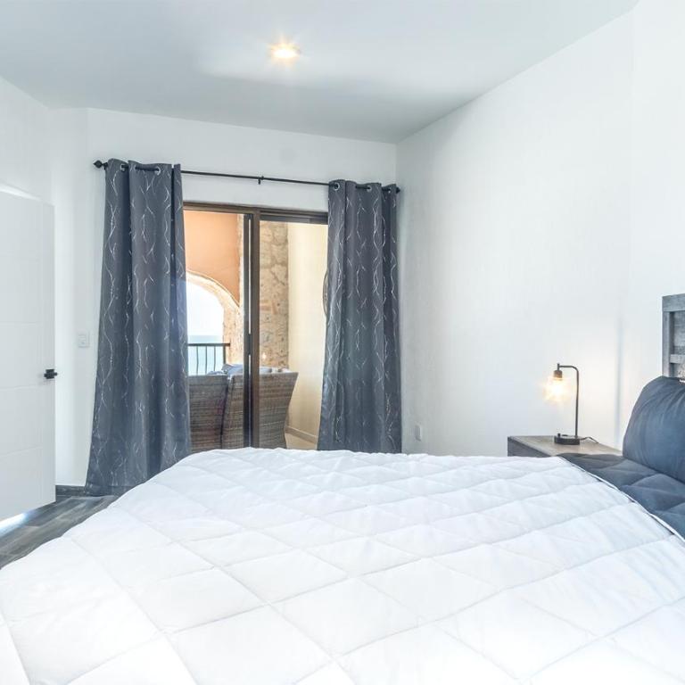 Oceanfront Condo - Casa - 12