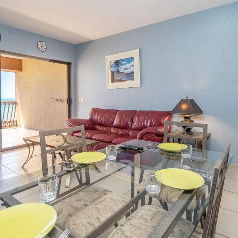Sun Shine Moments Adorable Oceanfront Condo - Casa - 14