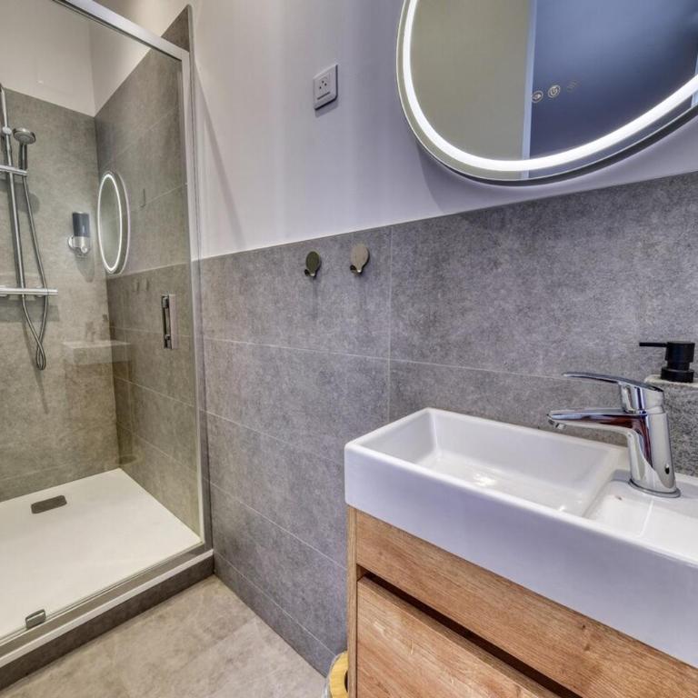 La Résidence Courcelles - Climatisation - Three-Bedroom Apartment Suite - 6