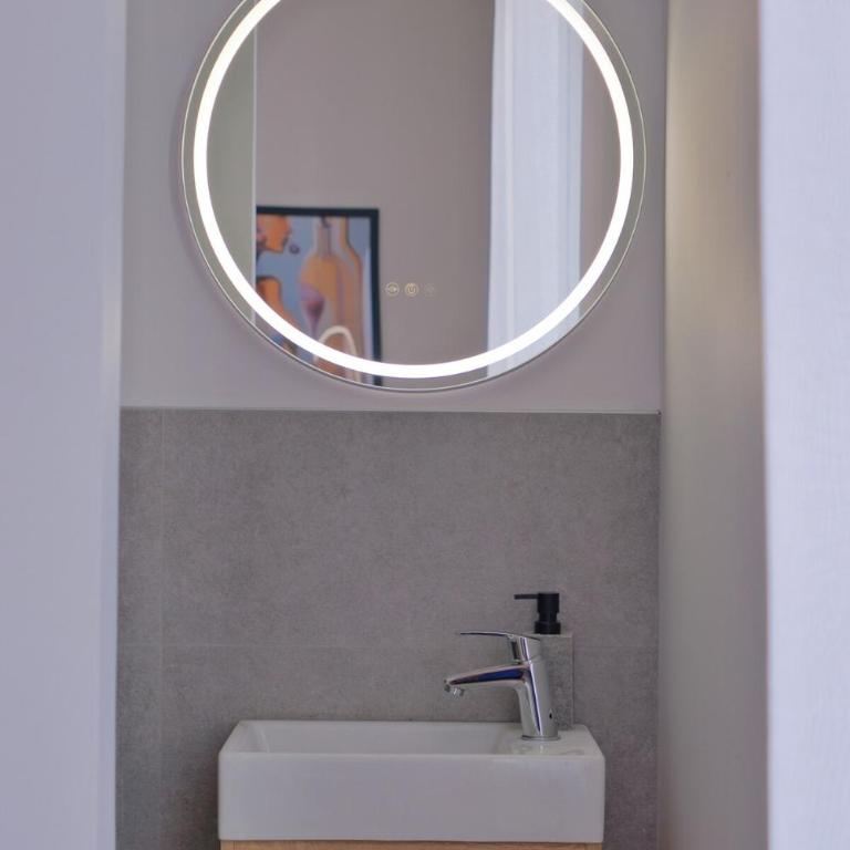 La Résidence Courcelles - Climatisation - Three-Bedroom Apartment Suite - 11