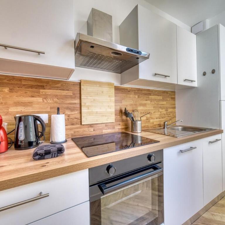 La Résidence Courcelles - Climatisation - Three-Bedroom Apartment Suite - 18