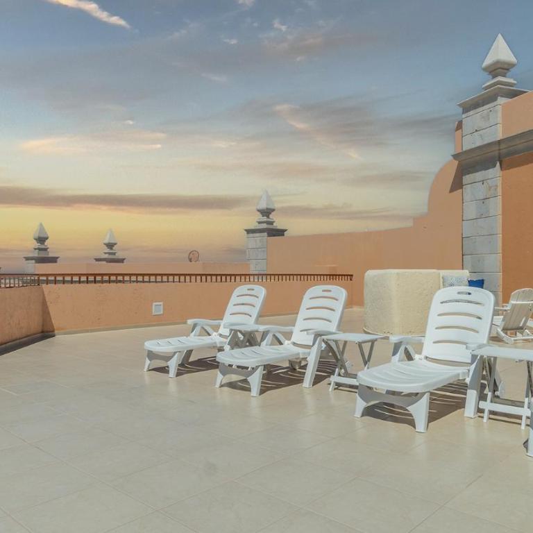 Chasing Sunsets Penthouse Perfect Elegant Ocean Front Condo - Casa - 25