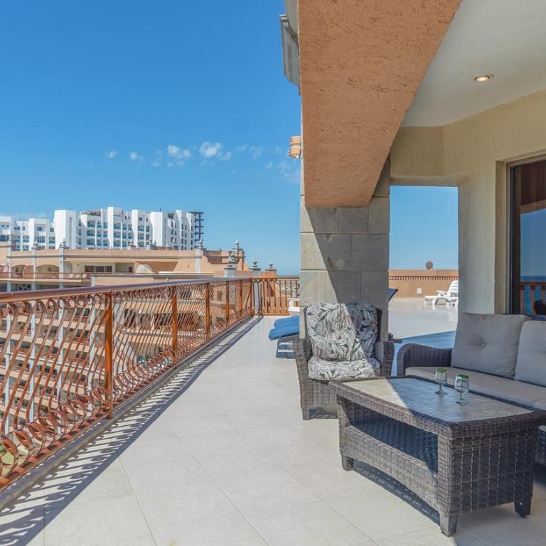 Chasing Sunsets Penthouse Perfect Elegant Ocean Front Condo - Casa - 24