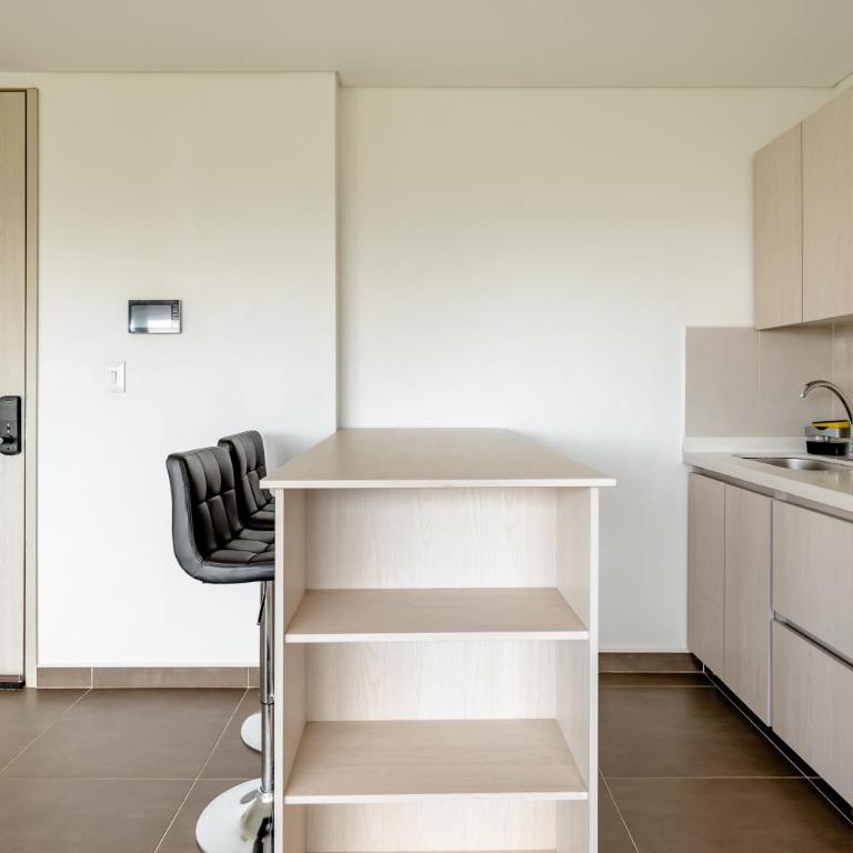 Elegante apartamento nuevo en Pereira con vistas a la montaña - One-Bedroom Apartment - 17