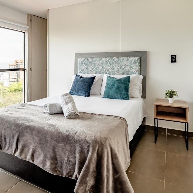 Elegante apartamento nuevo en Pereira con vistas a la montaña - One-Bedroom Apartment - 21