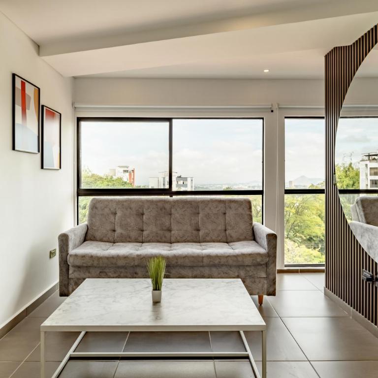 Elegante apartamento nuevo en Pereira con vistas a la montaña - One-Bedroom Apartment - 3