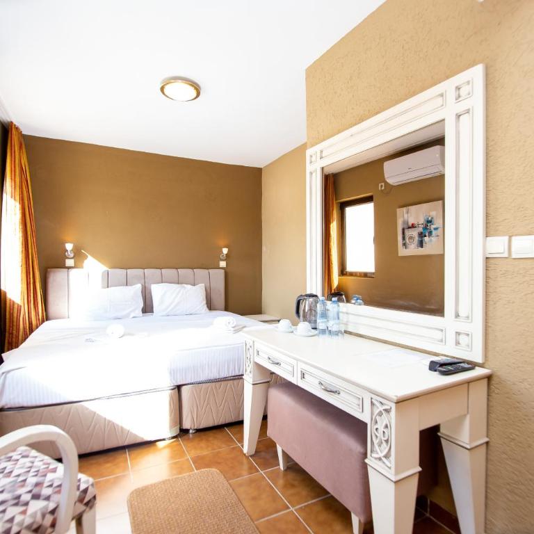 New Hotel Kuč By Marvel - Economy Dvokrevetna Soba sa Bračnim Krevetom - 3