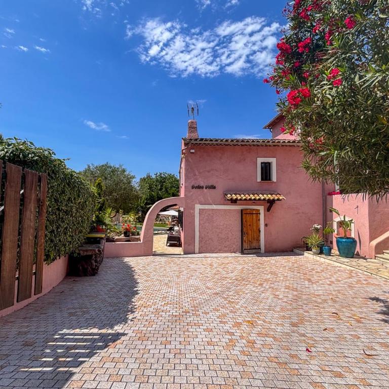 La Dolce Villa 11 sleeps Pool & Landscaped Garden - Villa - 76