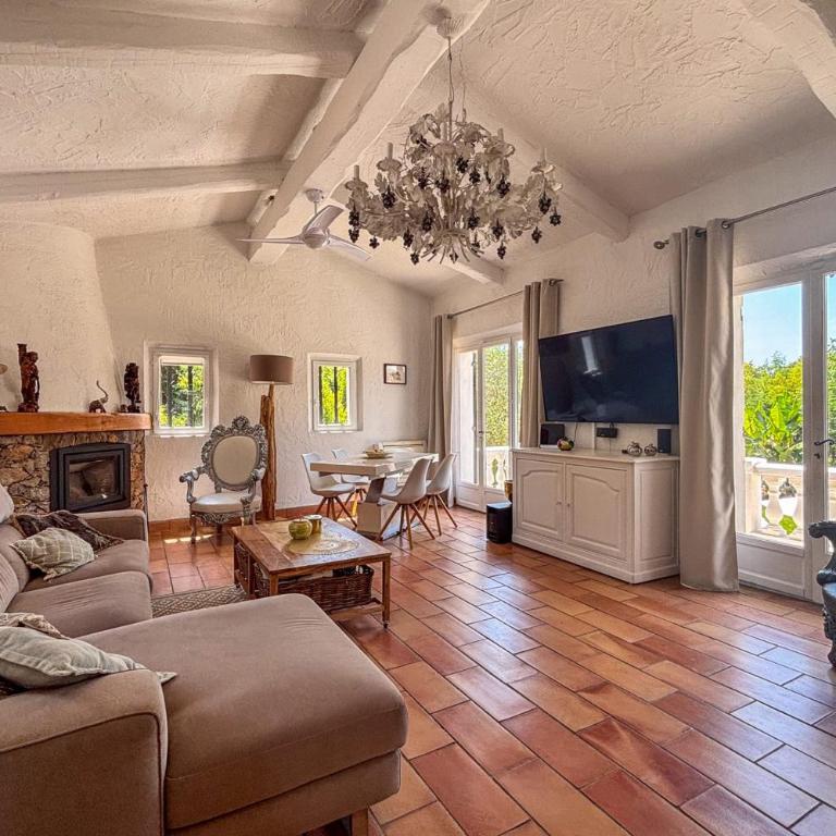 La Dolce Villa 11 sleeps Pool & Landscaped Garden - Villa - 7