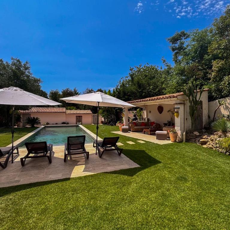 La Dolce Villa 11 sleeps Pool & Landscaped Garden - Villa - 75