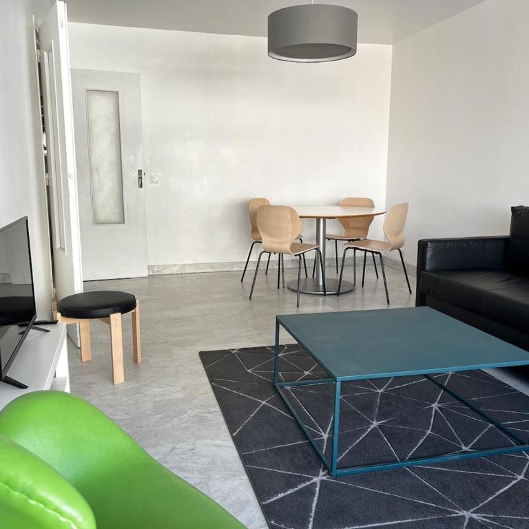 Grand appartement 3 chambres 6-8 personnes proche plages - Juan-les-Pins - Appartement - 1