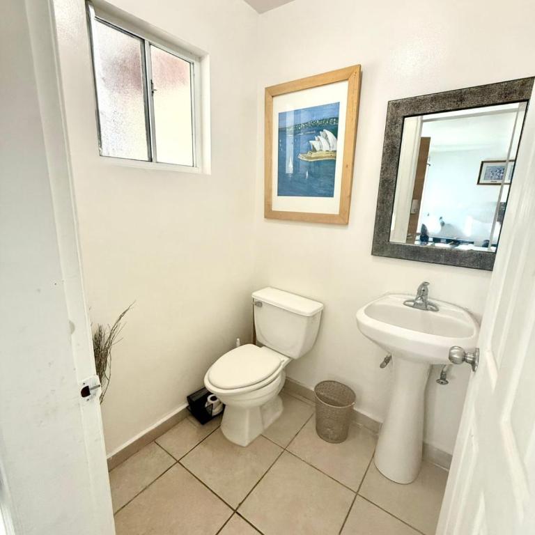 Beach House 8 Tijuana - Three-Bedroom House - 29