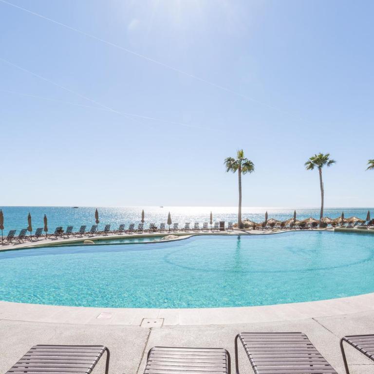 Feeling tip' Sea In Paradise Bright Oceanfront Condo - Ferienhaus - 42