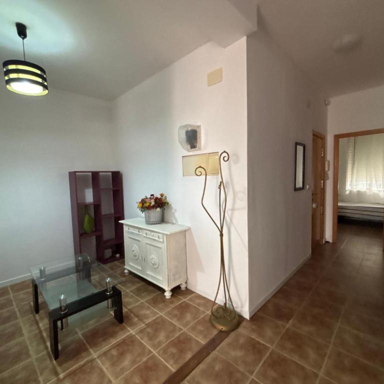 Centro Alicante - Three-Bedroom Apartment - 12