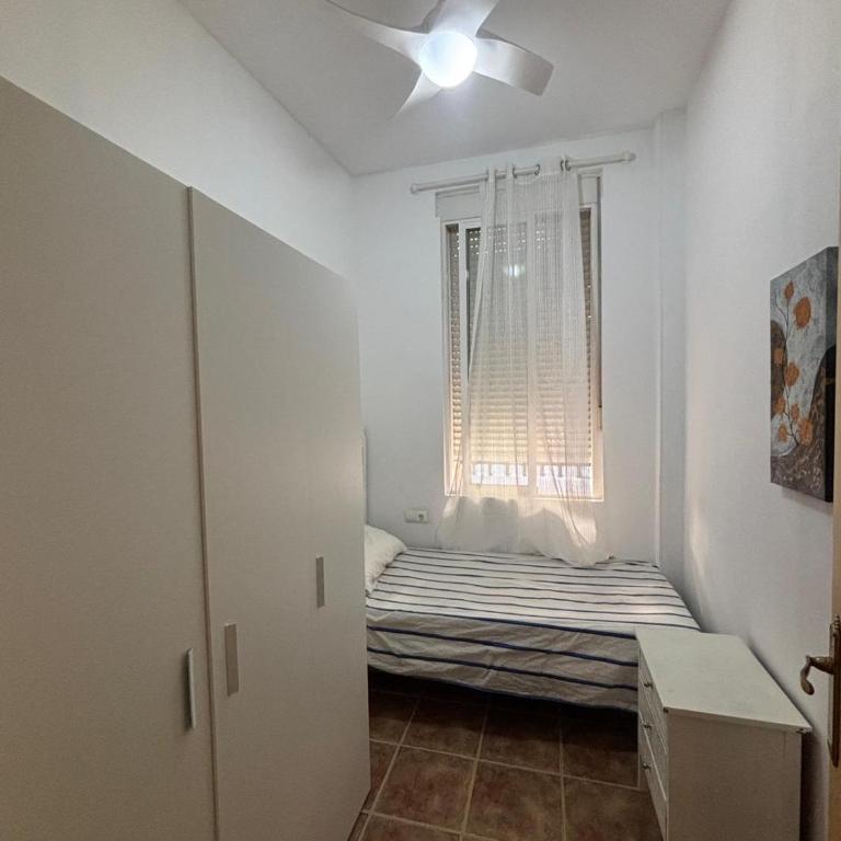 Centro Alicante - Three-Bedroom Apartment - 5
