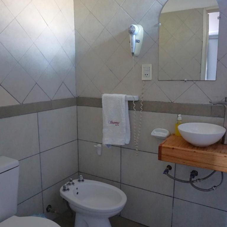 Hotel Sienna - Triple Room with Private Bathroom - 6