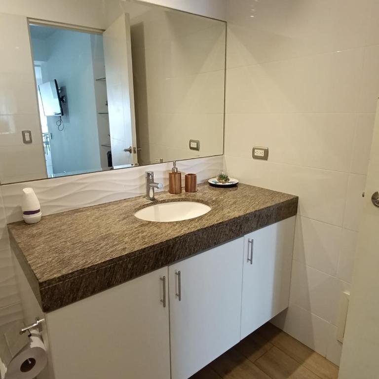 Beautiful loft in Barranco - One-Bedroom Apartment - 20