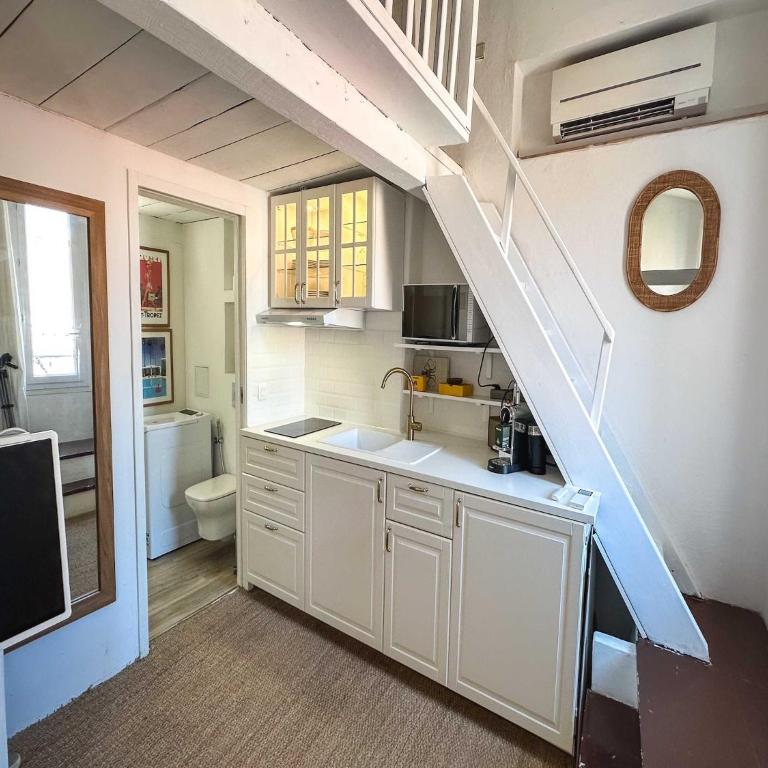 Cozy Studio– Mezzanine 2P– Central Port St-Tropez - Apartment - 6
