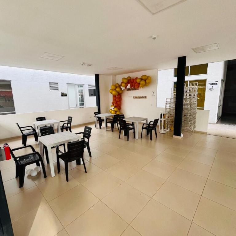 La vida es bella Hermoso Apto Acogedor con Piscina - Apartamento de 3 dormitorios - 3