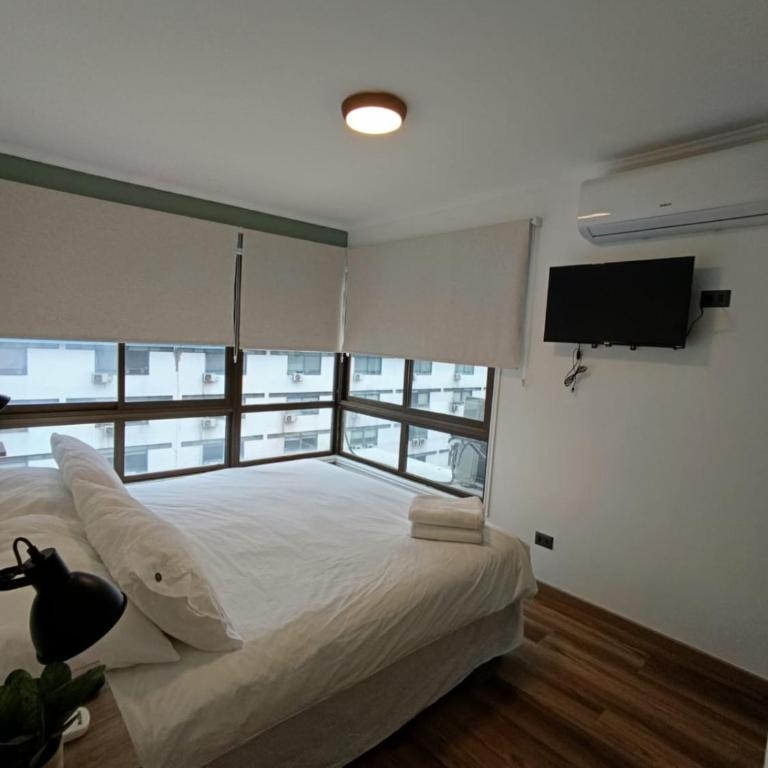 Depto nuevo al frente del Mall Costanera Center - Apartamento de 2 dormitorios - 14