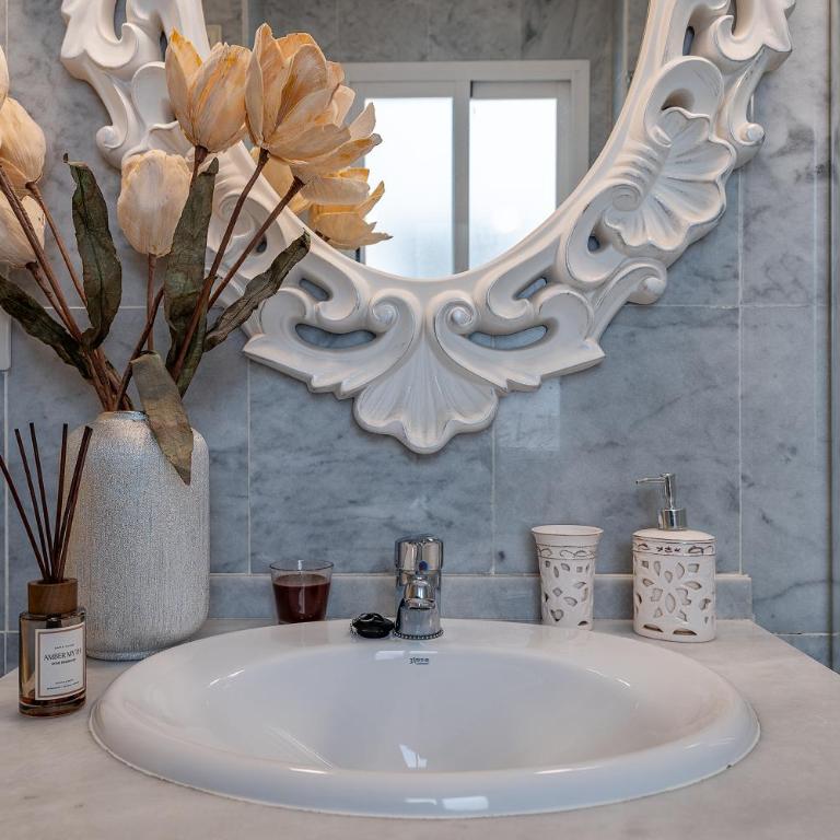 Magnificent apartment in the Albaicín and Sacromonte Parking - Two-Bedroom Apartment - 27