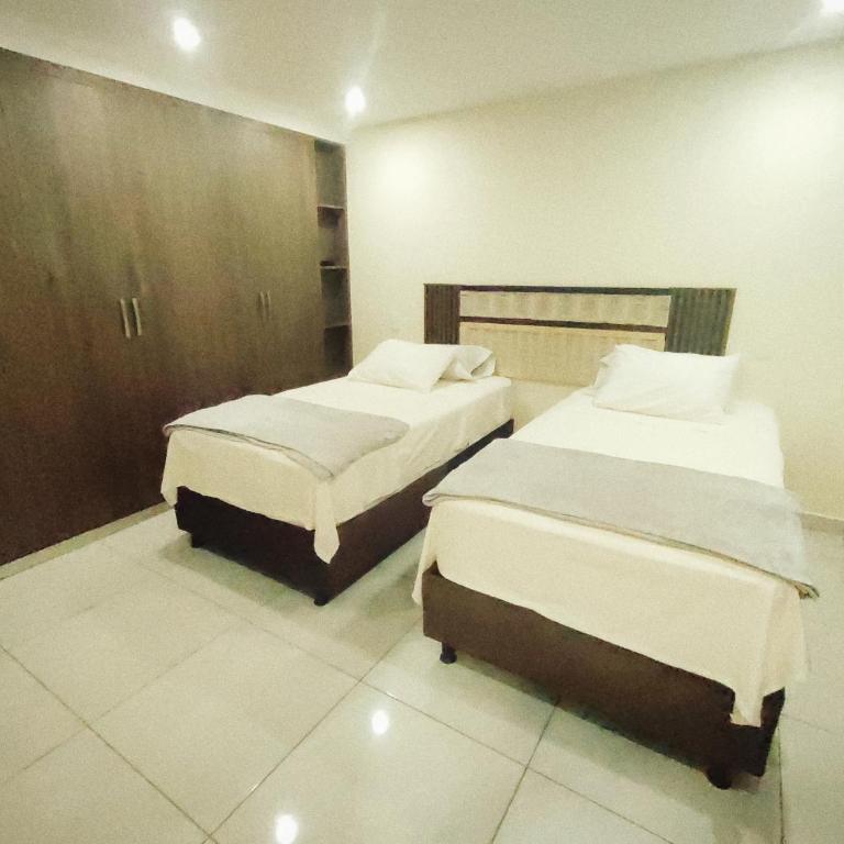 Bonito Apartamento Amoblado en la Mejor Zona - Apartamento de 2 dormitorios con balcón y terraza - 5