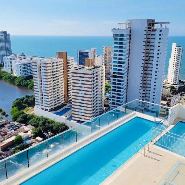Espectacular apartamento amoblado, Cartagena de Indias. cerca al mar, muy central. - Three-Bedroom Apartment - 1