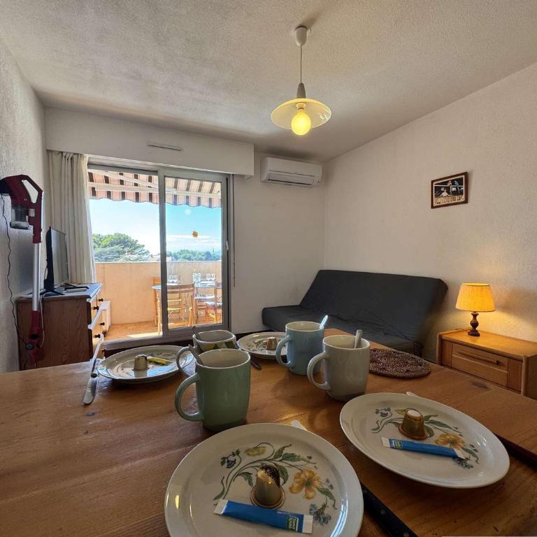 Studio cabine au Brusc, proche mer, 4 couchages - FR-1-845-5 - Appartamento - 4