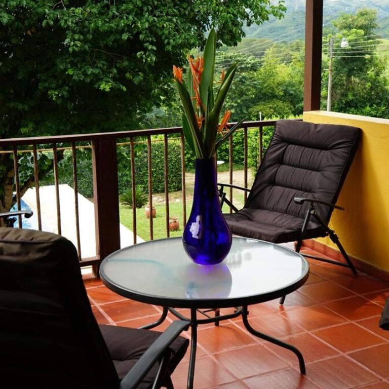 Comfy House with WiFi Pool Jacuzzi in Carmen De Apicala - Casa de 3 dormitorios - 4
