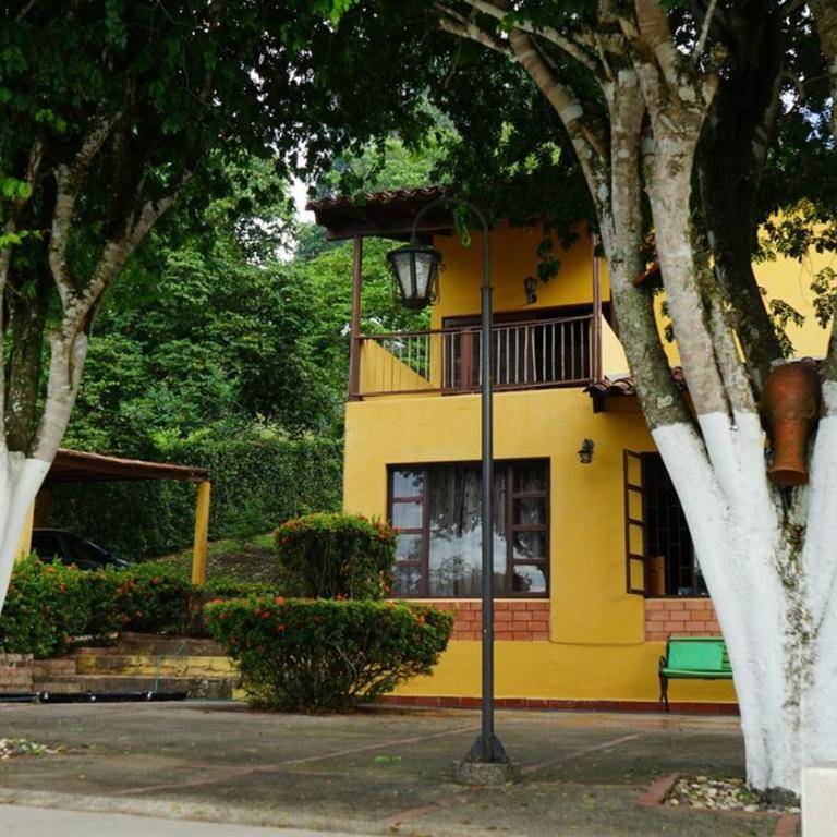 Comfy House with WiFi Pool Jacuzzi in Carmen De Apicala - Casa de 3 dormitorios - 12