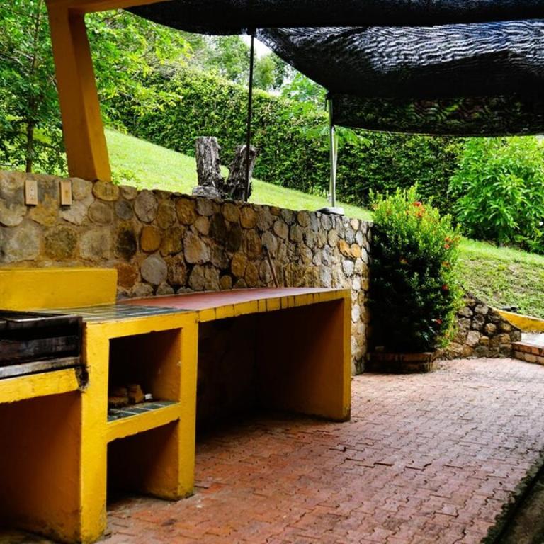 Comfy House with WiFi Pool Jacuzzi in Carmen De Apicala - Casa de 3 dormitorios - 19