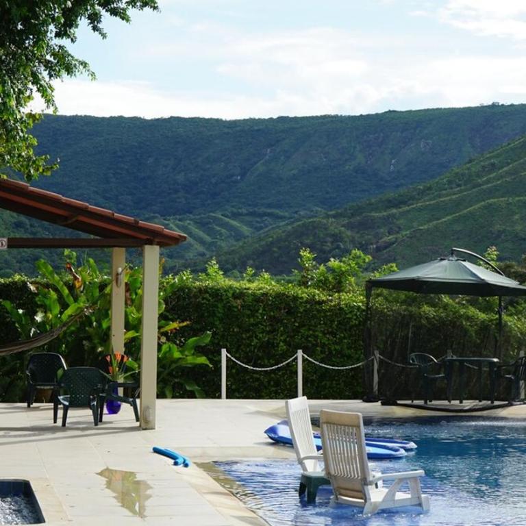 Comfy House with WiFi Pool Jacuzzi in Carmen De Apicala - Casa de 3 dormitorios - 41
