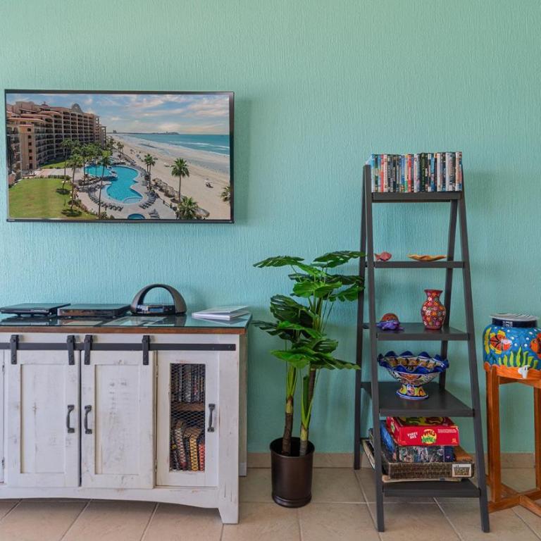 Nicely Decorated Oceanfront - Vacation Home - 8