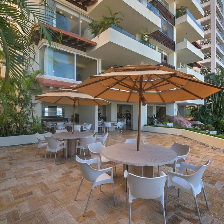 Beautiful & Serene Condo beach access - Three-Bedroom House - 9