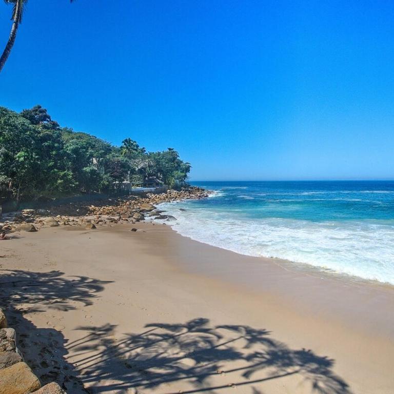 Beautiful & Serene Condo beach access - Three-Bedroom House - 27