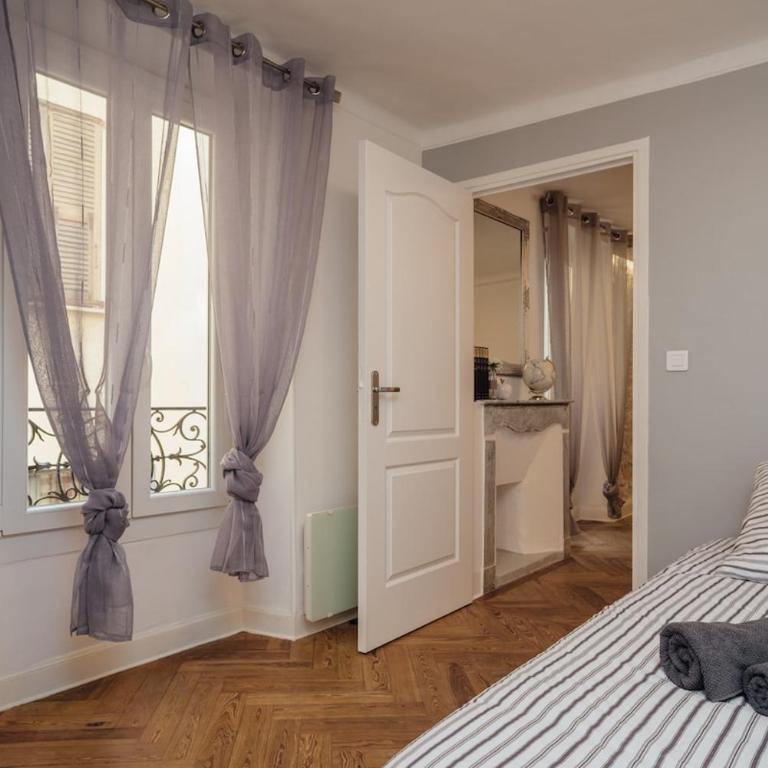 Le Chic, appartement plein centre avec Climatisation - Appartement 2 Chambres - 14