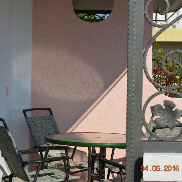 Villa Beba - Studio with Balcony and Sea View (3 Adults) - 14